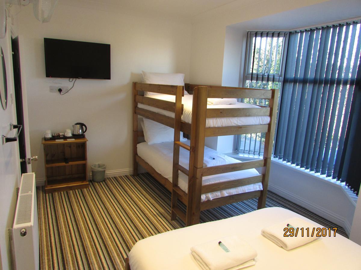Charlotte Guest House Веймут Екстер'єр фото