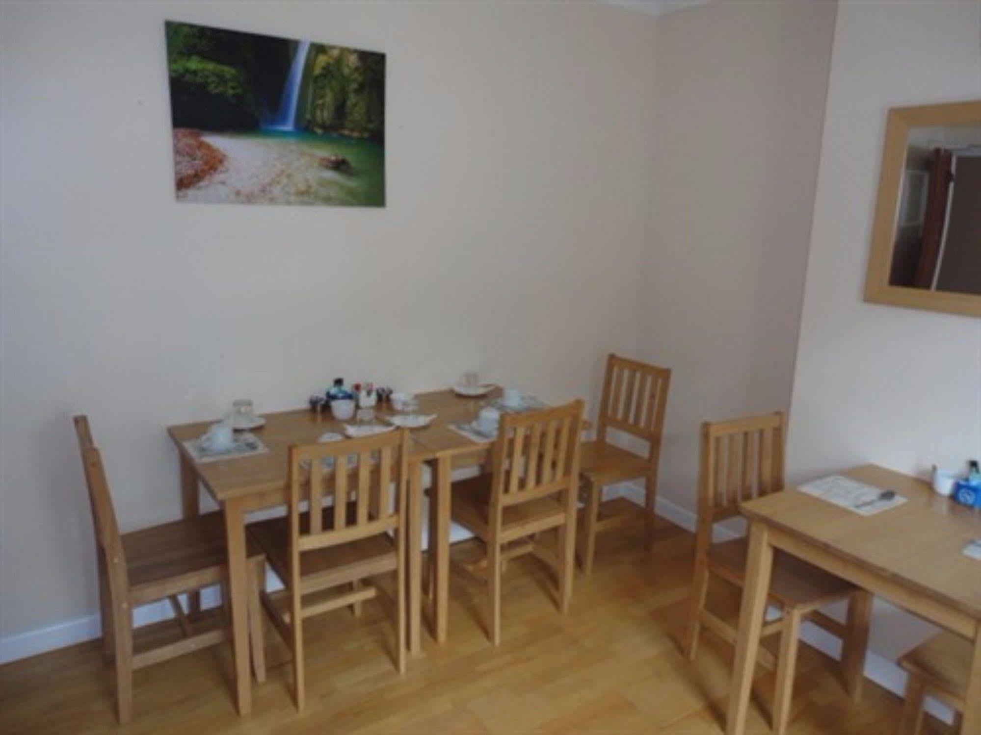 Charlotte Guest House Веймут Екстер'єр фото